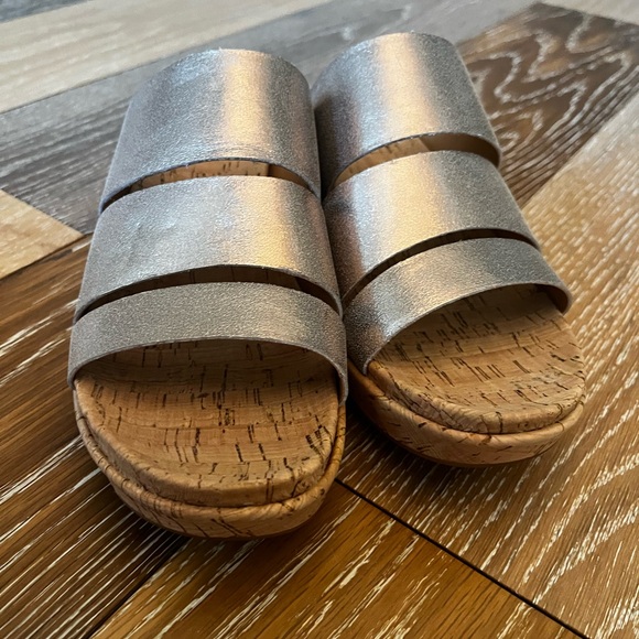 Kork-Ease | Menzie Banded Slide Wedge Sandals | Soft Gold | 9 - Picture 13 of 14